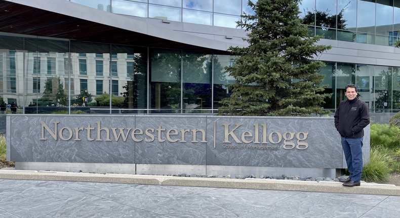 Umberto Calderón attends to the CEO's Management Program at Kellogg School of Management