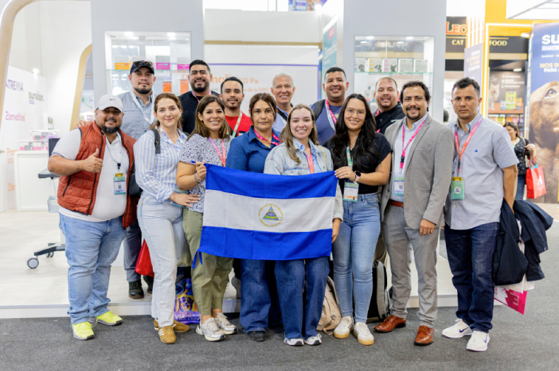 Atrevia® Y Petmedica® Reciben Delegación Internacional En El Lavc 2026